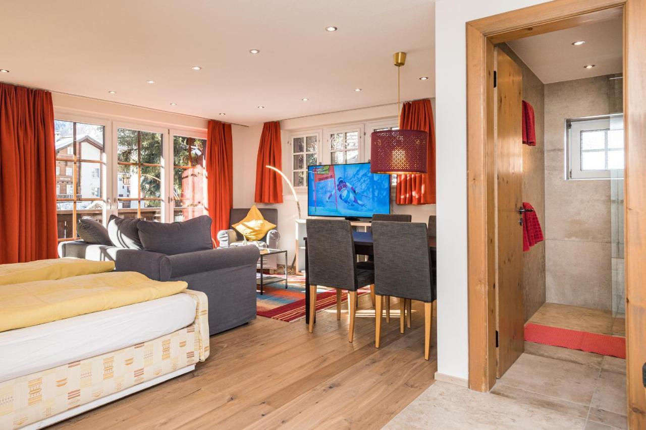 Village Apartment With Matterhorn View Zermatt Esterno foto